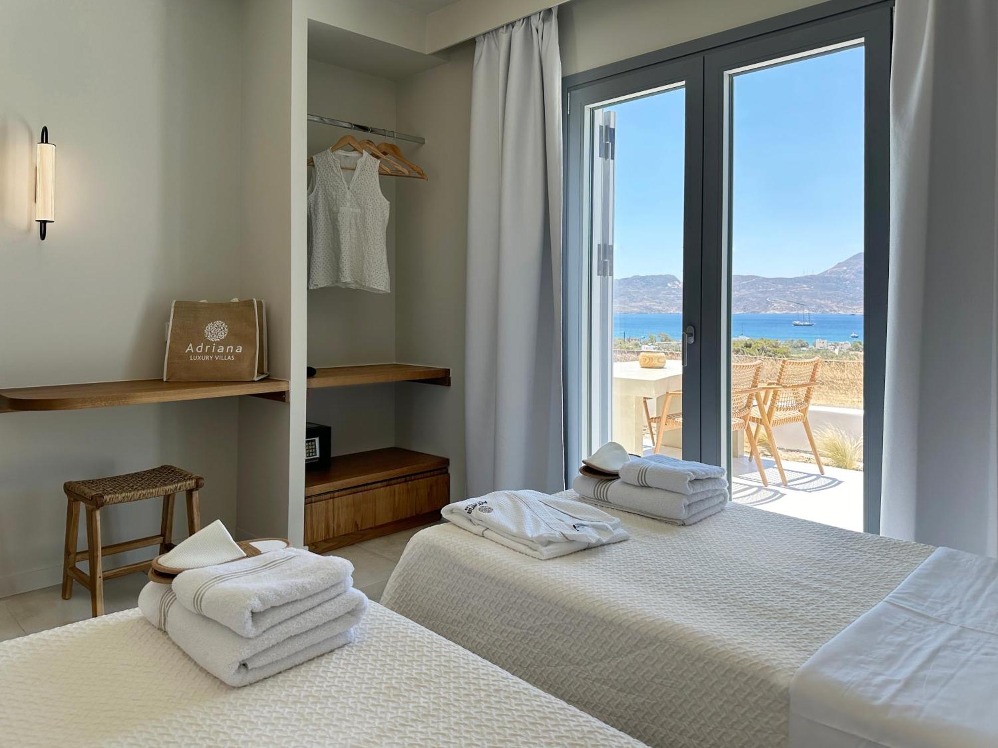 Adriana Luxury Villas Adamantas  Екстериор снимка